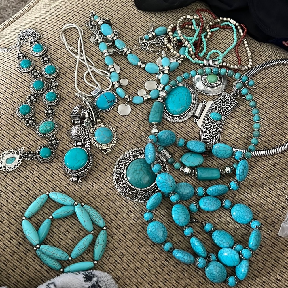 Western jewelry 11 pieces.